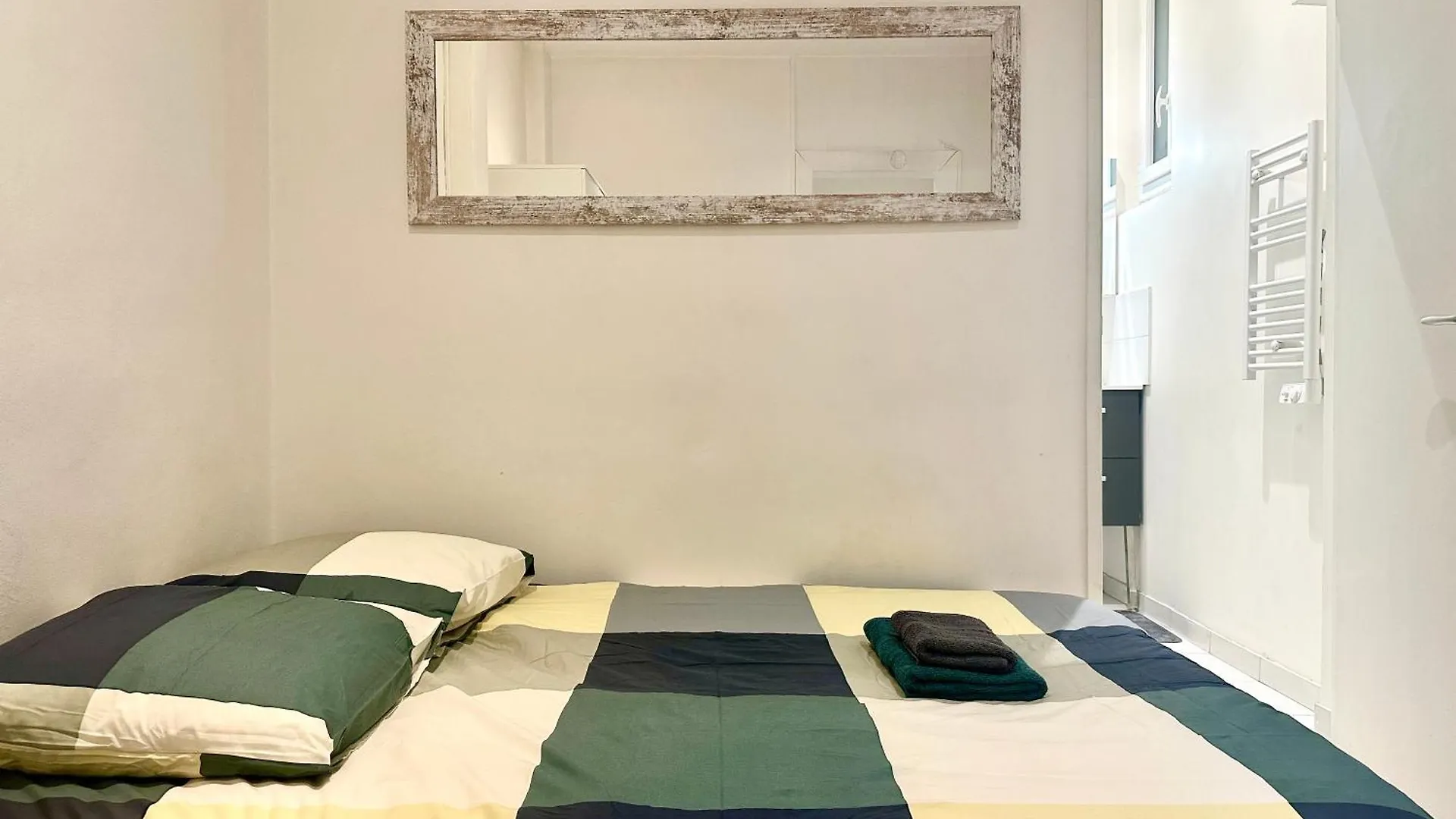 Bright And Cozy Apartment In Lamblardie Paris France